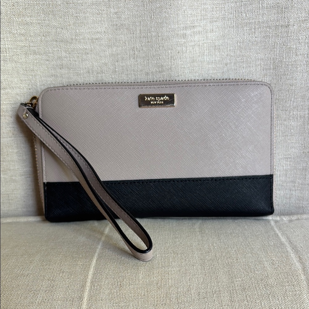 Kate Spade Black and Tan Zip-Around Wallet